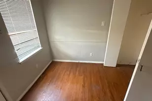 1907 Nolen Ct, Arlington, TX 76012 - Photo 11