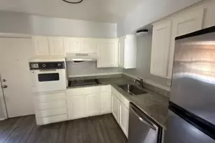 1907 Nolen Ct, Arlington, TX 76012 - Photo 17