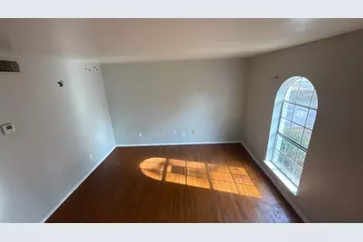 1907 Nolen Court, Arlington, TX 76012 - Photo 9