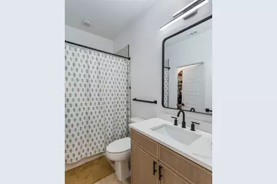 2749 Bethurum Avenue, Dallas, TX 75215 - Photo 13