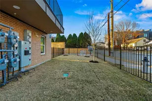 2031 N Prairie Ave, Dallas, TX 75204 - Photo 5