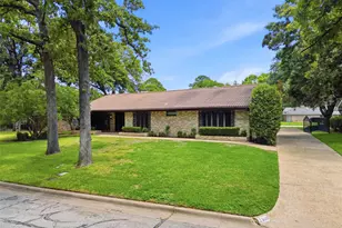 2308 Briarwood Blvd, Arlington, TX 76013 - Photo 1