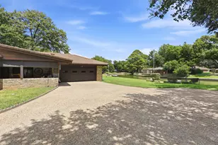 2308 Briarwood Blvd, Arlington, TX 76013 - Photo 35