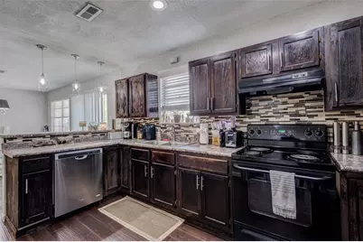 64 Somerset Terrace, Bedford, TX 76022 - Photo 9