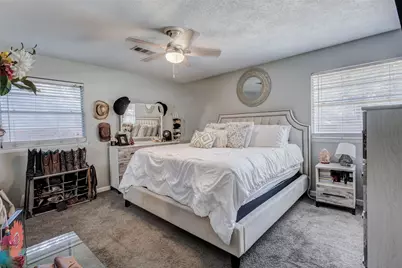64 Somerset Terrace, Bedford, TX 76022 - Photo 23