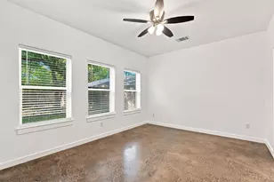 104 E Forest Ave, Sherman, TX 75090 - Photo 13