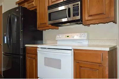 3321 Eastland Avenue, Greenville, TX 75402 - Photo 11