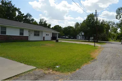3321 Eastland Avenue, Greenville, TX 75402 - Photo 3