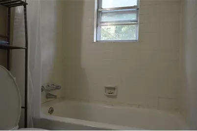 3321 Eastland Avenue, Greenville, TX 75402 - Photo 19