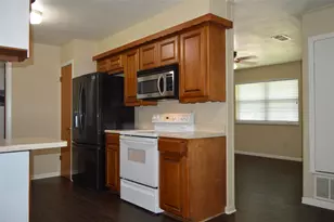 3321 Eastland Ave, Greenville, TX 75402 - Photo 9