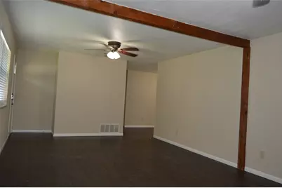 3321 Eastland Avenue, Greenville, TX 75402 - Photo 5