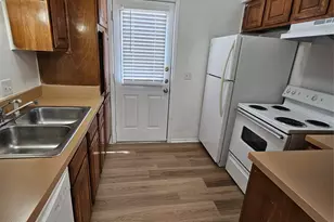 1400 Darr St, Irving, TX 75061 - Photo 3