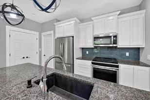 707 E Woodard St, Denison, TX 75021 - Photo 7