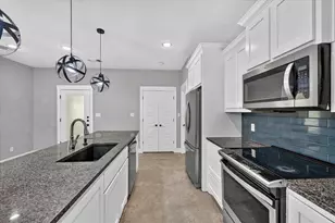 707 E Woodard St, Denison, TX 75021 - Photo 5
