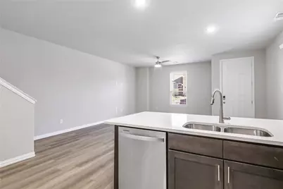 6717 Glimfeather Drive, Fort Worth, TX 76179 - Photo 9