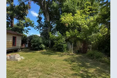 921 S Medora Street, Terrell, TX 75160 - Photo 17