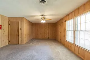 2157 Ivanhoe Ln, Abilene, TX 79605 - Photo 9