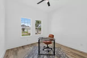707 W Turner St, Wolfe City, TX 75496 - Photo 27