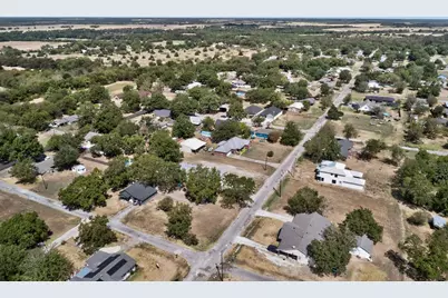 707 W Turner Street, Wolfe City, TX 75496 - Photo 35