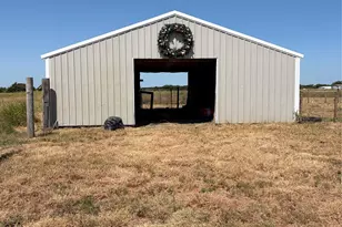 408 Co Rd 4415, Whitewright, TX 75491 - Photo 25