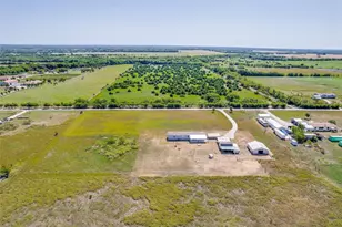408 Co Rd 4415, Whitewright, TX 75491 - Photo 3