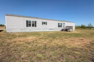 408 Co Rd 4415, Whitewright, TX 75491 - Photo 7
