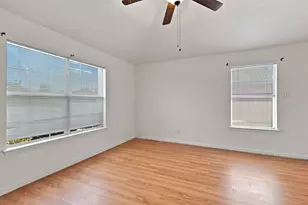 616 Mustang Ct, Little Elm, TX 75068 - Photo 5