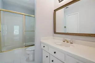 9 Country Lake Dr, Carrollton, TX 75006 - Photo 23
