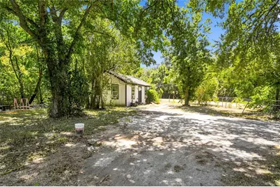 2000 Parrish Street, Bellmead, TX 76705 - Photo 3