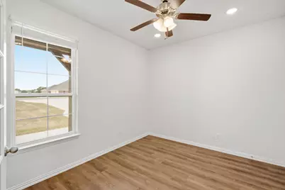 1009 Northern Oaks Court, Springtown, TX 76082 - Photo 11