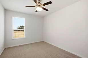 1009 Northern Oaks Ct, Springtown, TX 76082 - Photo 21