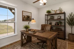 1009 Northern Oaks Ct, Springtown, TX 76082 - Photo 5