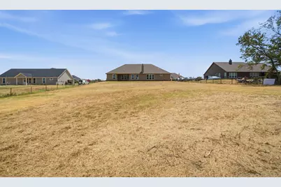 1009 Northern Oaks Court, Springtown, TX 76082 - Photo 35