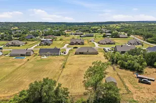 1009 Northern Oaks Ct, Springtown, TX 76082 - Photo 37