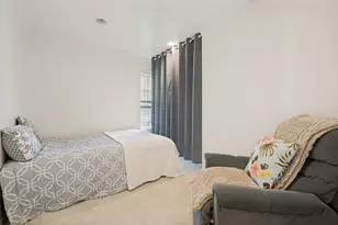 2006 E Branch Hollow Dr, Carrollton, TX 75007 - Photo 9