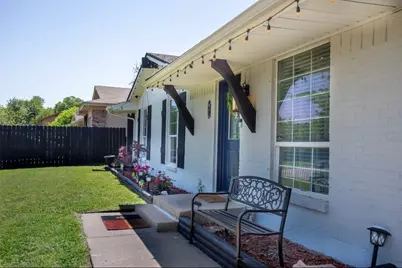 641 Furlong Drive, Dallas, TX 75211 - Photo 7