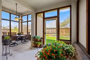 921 Viburnum Dr, Fort Worth, TX 76131 - Photo 3