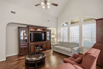 921 Viburnum Drive, Fort Worth, TX 76131 - Photo 15