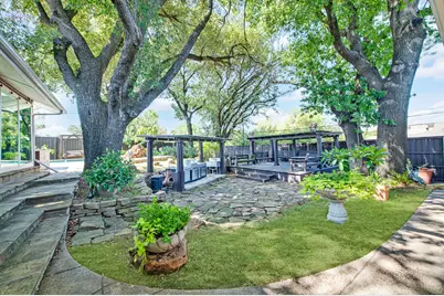 14087 Brookridge Drive, Dallas, TX 75240 - Photo 37