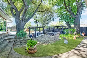 14087 Brookridge Dr, Dallas, TX 75240 - Photo 37