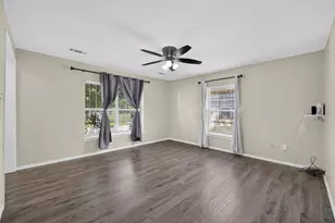 1914 Stanford St, Greenville, TX 75401 - Photo 9