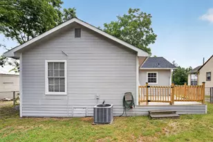 1914 Stanford St, Greenville, TX 75401 - Photo 33