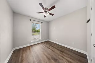 2303 Silverthorne Dr, Dallas, TX 75287 - Photo 27