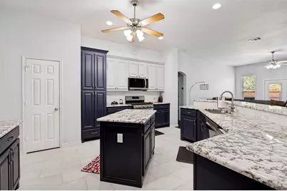 517 Magnolia Lane, Glenn Heights, TX 75154 - Photo 11