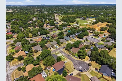 2606 Worth Forest Court, Arlington, TX 76016 - Photo 35