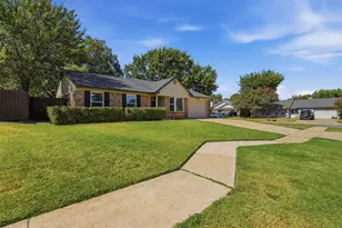 2606 Worth Forest Ct, Arlington, TX 76016 - Photo 3