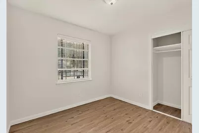9905 Grove Oaks Boulevard, Dallas, TX 75217 - Photo 21