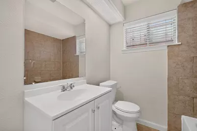 9905 Grove Oaks Boulevard, Dallas, TX 75217 - Photo 29