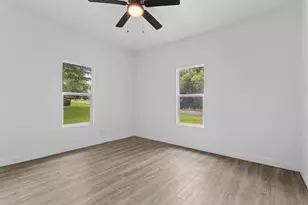 1017 E Washington St, Paris, TX 75460 - Photo 11
