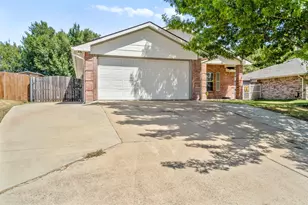 1626 Canary Island Ct, Dallas, TX 75217 - Photo 5